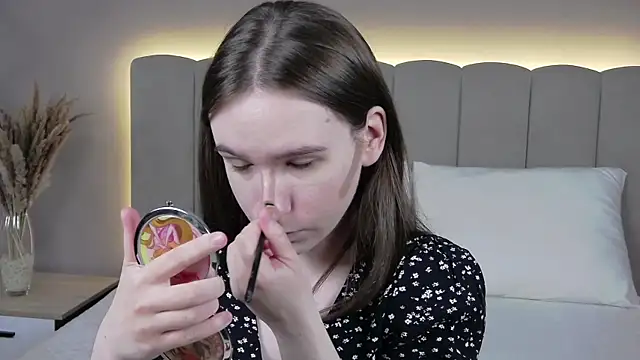 MarliinNova online show from 04.19.26