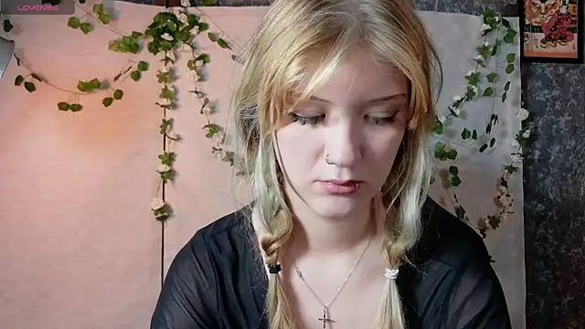 Snapshot of Lina_Wi chatting on 07.02.26 Lina Wi online show from 07.02.26