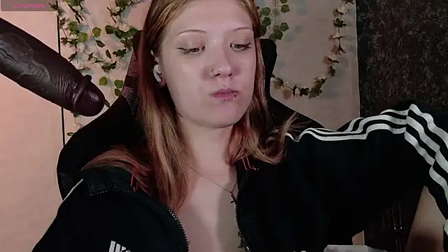 Snapshot of Lina_Wi chatting on 07.23.26 Lina Wi online show from 07.23.26