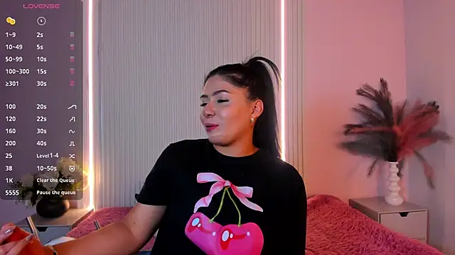 LucyWild8 online show from 07.18.26