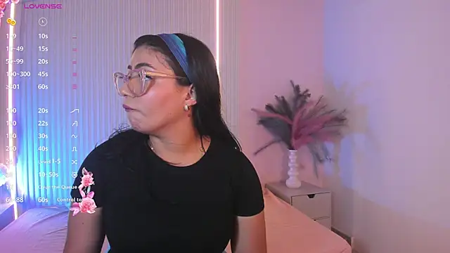 LucyWild8 online show from 07.24.26