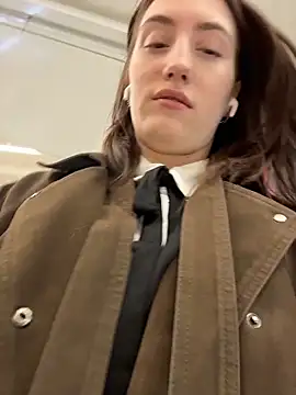 Tiny Anny online show from 04.22.26