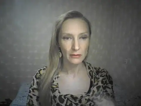 LunaBelle8 online show from 04.19.26