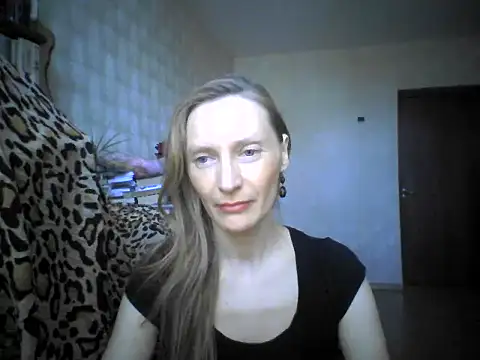 LunaBelle8 online show from 04.24.26