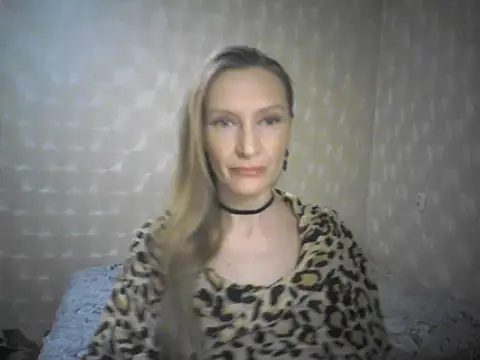 LunaBelle8 online show from 04.25.26