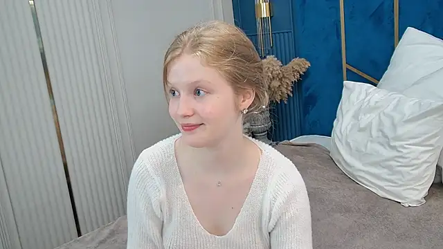 Snapshot of LilianHowards chatting on 06.14.26 LilianHowards online show from 06.14.26