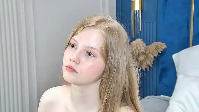 LilianHowards online show from 08.04.26