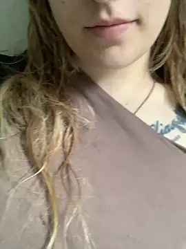 SchmuseBunny online show from 04.25.26