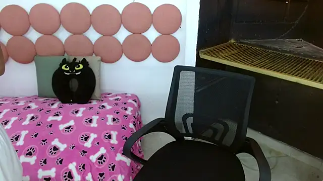 Chris Hott online show from 04.22.26