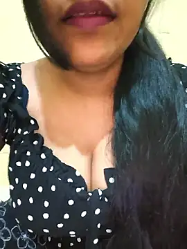 Snapshot of Newragini chatting on 05.26.26 Newragini online show from 05.26.26