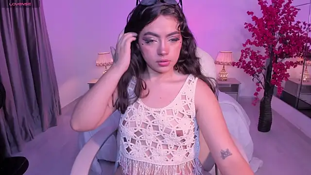 Natasha-aniston online show from 04.22.26