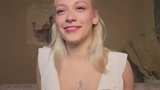 KaraLiin online show from 05.20.26
