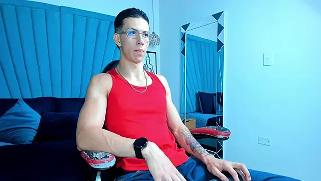Snapshot of OliverThompsonJS chatting on 06.16.26 OliverThompsonJS online show from 06.16.26