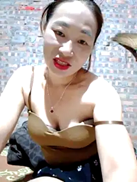 Snapshot of Tieuthu2 chatting on 04.21.26 Tieuthu2 online show from 04.21.26