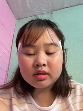NhungNhun789 online show from 04.21.26