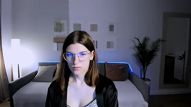 Snapshot of AnnaThorne chatting on 05.14.26 AnnaThorne online show from 05.14.26