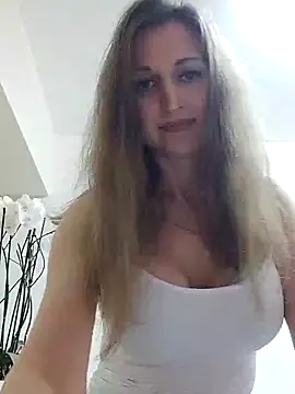 irresistibelle online show from 04.28.26