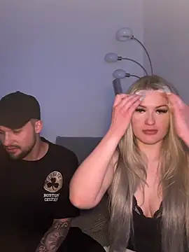 SexyCouple1910 online show from 04.22.26