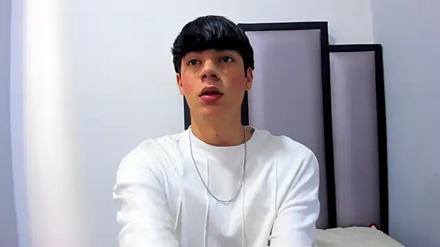 Isaac 01  online show from 04.21.26