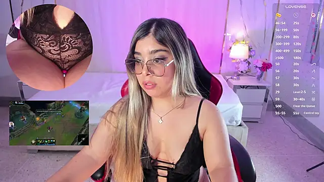 EmilyRicci  online show from 04.23.26