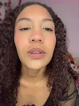 Daphnne Curly online show from 05.10.26
