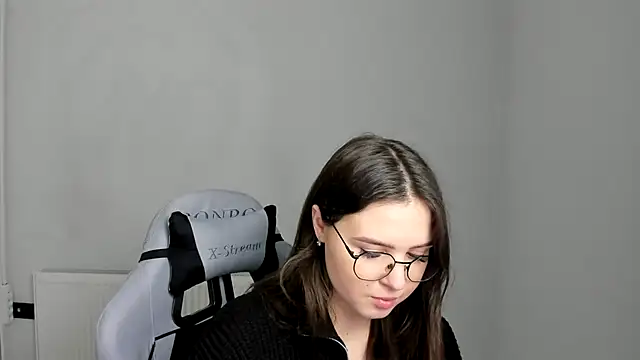 Regina cute  online show from 04.25.26