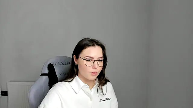 Regina cute  online show from 04.30.26