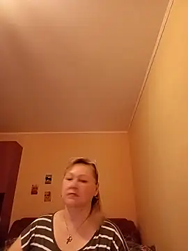 I amVeronicle online show from 07.18.26