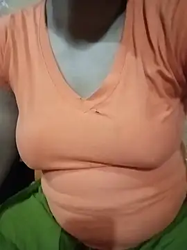 Snapshot of Shila_bby chatting on 07.18.26 Shila bby online show from 07.18.26