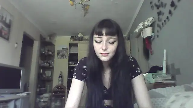 Snapshot of ChargedReign chatting on 06.12.26 ChargedReign online show from 06.12.26