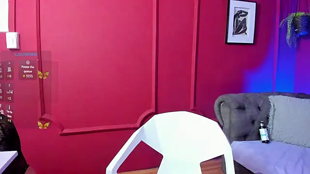 Snapshot of Rosie_Stone chatting on 05.10.26 Rosie Stone online show from 05.10.26