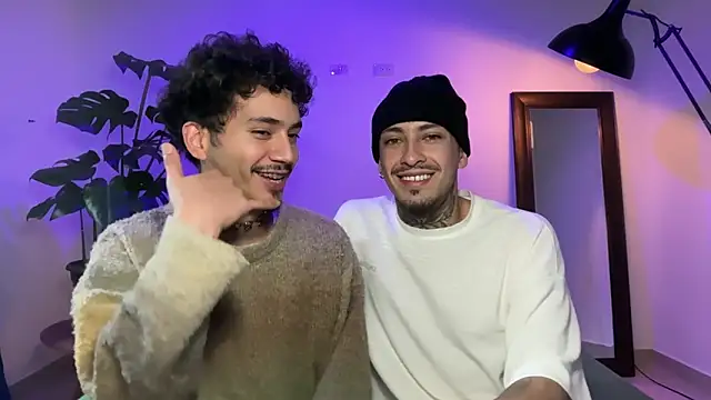 Snapshot of Noah_and_Steven chatting on 06.22.26 Noah and Steven online show from 06.22.26