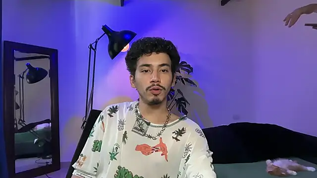 Snapshot of Noah_and_Steven chatting on 06.24.26 Noah and Steven online show from 06.24.26