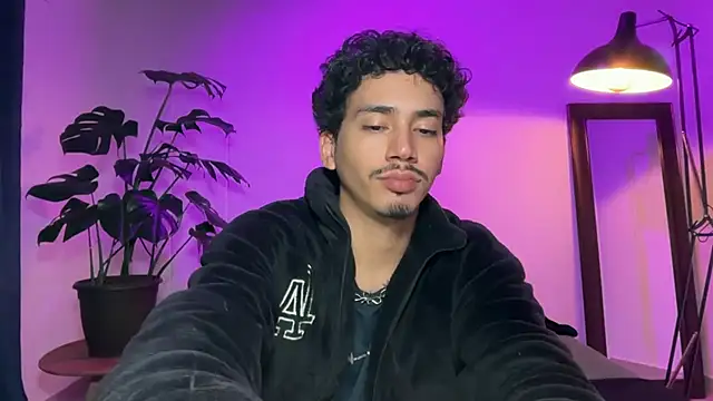Snapshot of Noah_and_Steven chatting on 07.02.26 Noah and Steven online show from 07.02.26