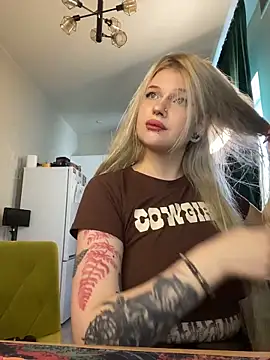DriveThruCiri online show from 06.13.26