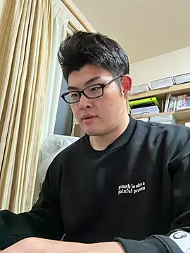 Snapshot of shun_201 chatting on 04.25.26 shun 201 online show from 04.25.26