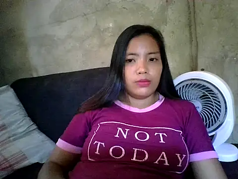 juicyredt online show from 04.28.26