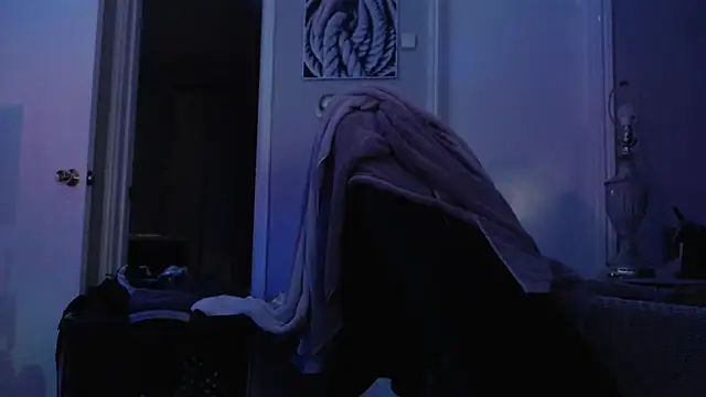 Snapshot of Deeperdabetta chatting on 11.02.25 Deeperdabetta online show from 11.02.25