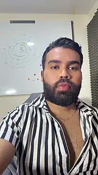 LucaLaurent online show from 04.21.26