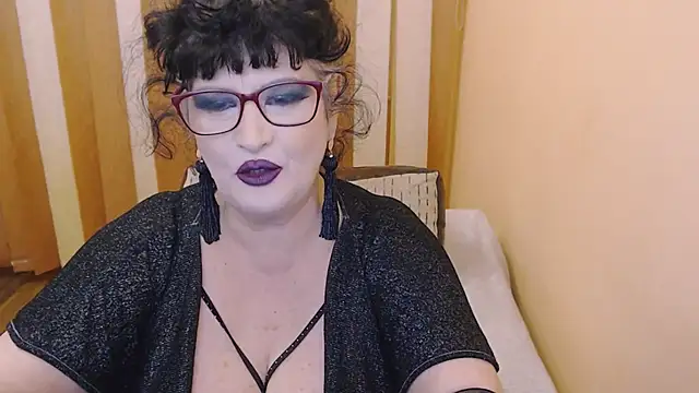 QuuenOfSin online show from 03.02.25