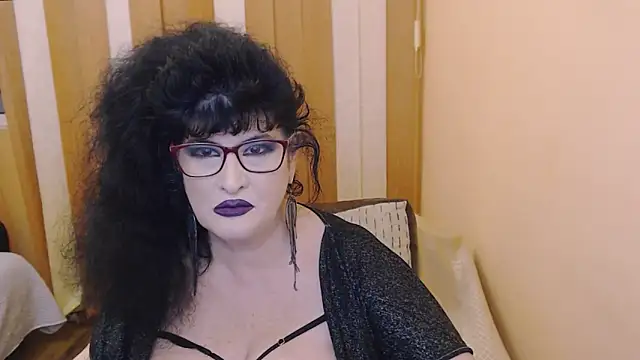 QuuenOfSin online show from 03.16.25