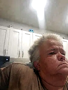 Snapshot of smokinhotshorty chatting on 07.16.26 smokinhotshorty online show from 07.16.26