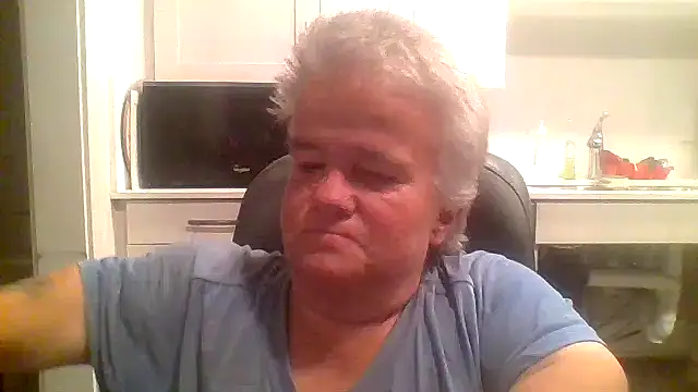 Snapshot of smokinhotshorty chatting on 07.28.26 smokinhotshorty online show from 07.28.26