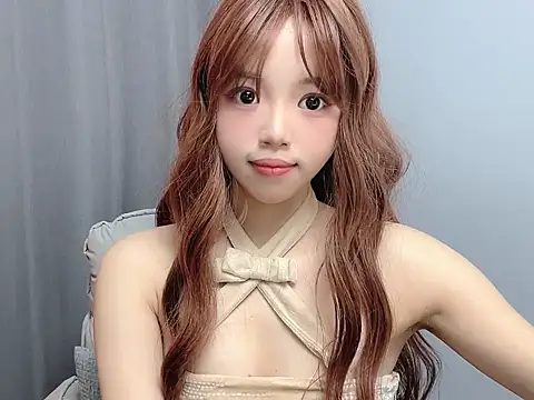 TwinXXyan online show from 04.23.26