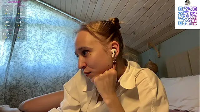 oliviakiiss online show from 04.27.26