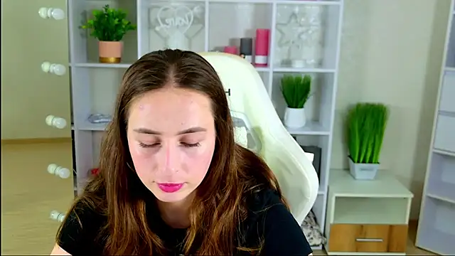 NadinnL online show from 07.22.26