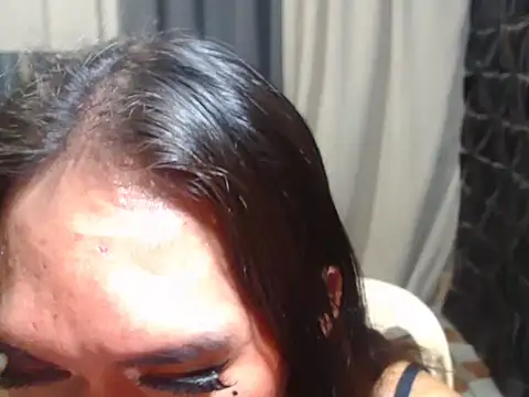 Queen Haliyah online show from 06.16.26