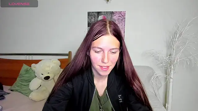 MaryRapunzel online show from 04.25.26