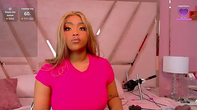 TiannahGlow online show from 06.15.26