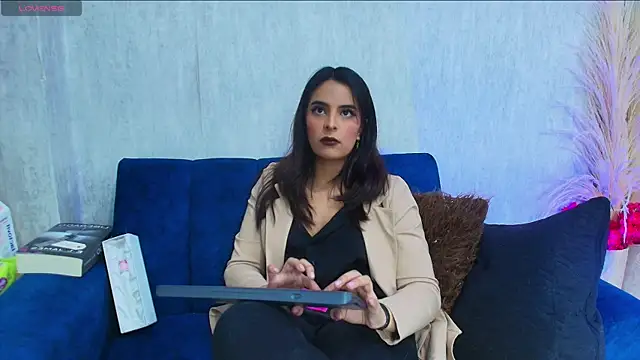 Snapshot of ShantalBr chatting on 07.30.26 ShantalBr online show from 07.30.26